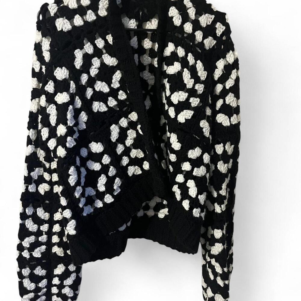 Oversized black and white